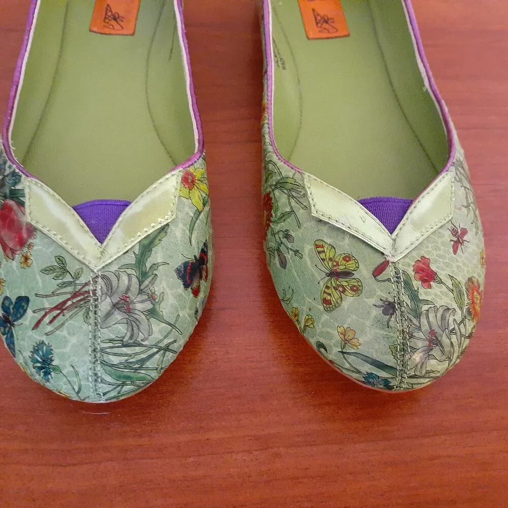 Chi by Carlos Falchi Floral Flats - Picture 7 of 11
